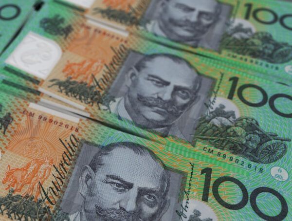 Image for the Tweet beginning: Australia is sitting on a